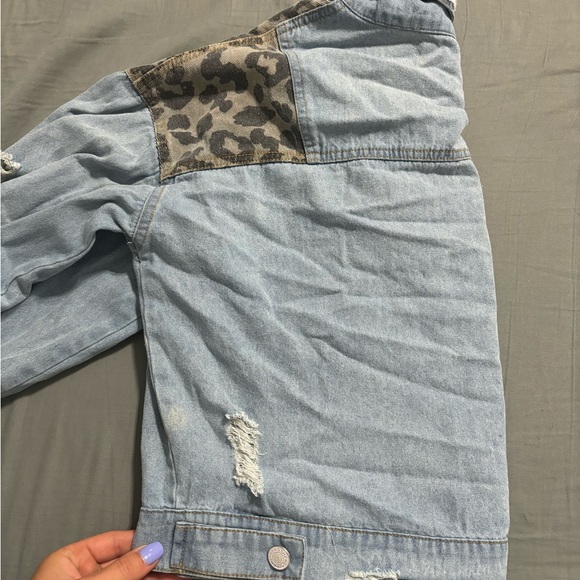 distressed cheetah jean jacket - Picture 3 of 3